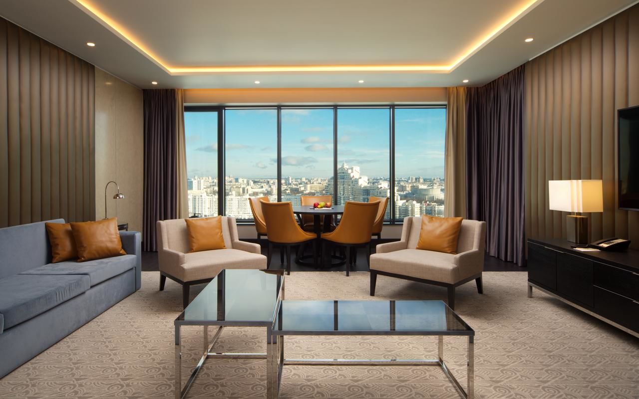 Отель DoubleTree by Hilton Минск Минск