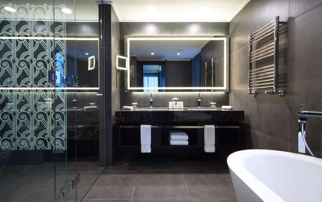 Отель DoubleTree by Hilton Минск Минск-19
