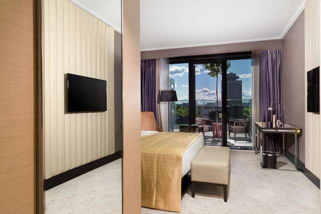 Отель DoubleTree by Hilton Минск Минск-21